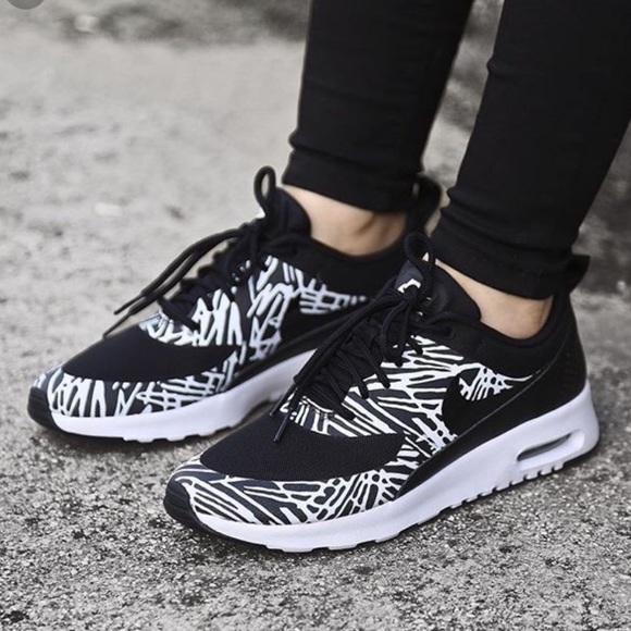 NWT Nike Air Max Thea Print Black/White WMNS - Picture 7 of 8